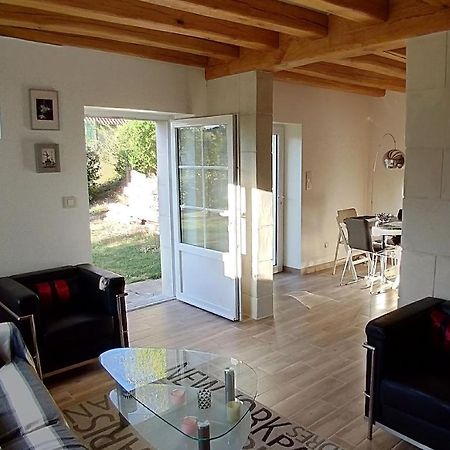 Bed and Breakfast Les Trois Provinces Couffy Экстерьер фото