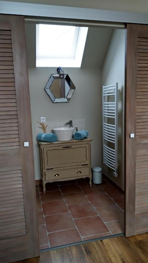 Bed and Breakfast Les Trois Provinces Couffy Экстерьер фото