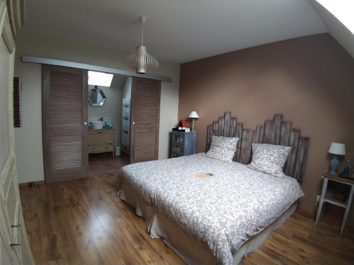 Bed and Breakfast Les Trois Provinces Couffy Экстерьер фото