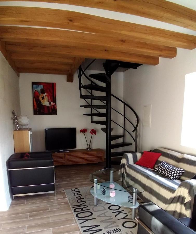 Bed and Breakfast Les Trois Provinces Couffy Экстерьер фото
