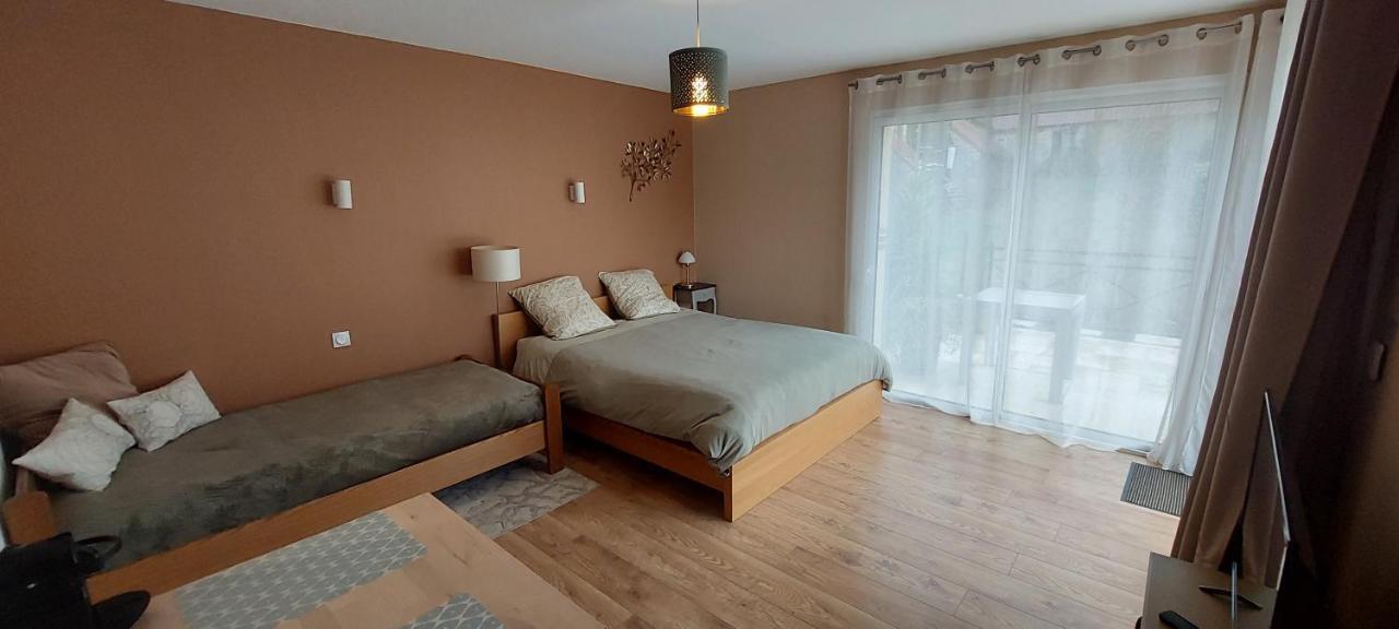 Bed and Breakfast Les Trois Provinces Couffy Экстерьер фото