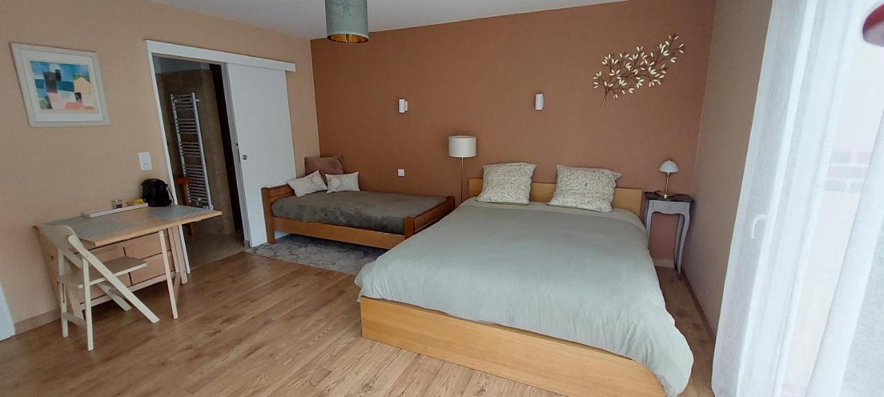 Bed and Breakfast Les Trois Provinces Couffy Экстерьер фото