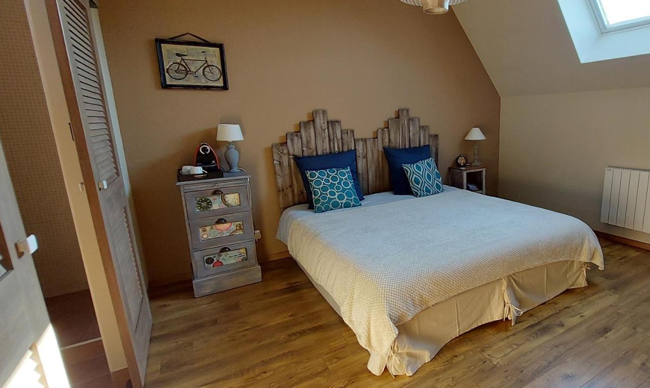 Bed and Breakfast Les Trois Provinces Couffy Экстерьер фото